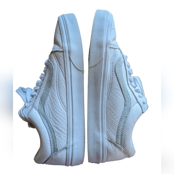 Vans x USPS white shoes sz 8 M 9.5 W - Picture 4 of 9